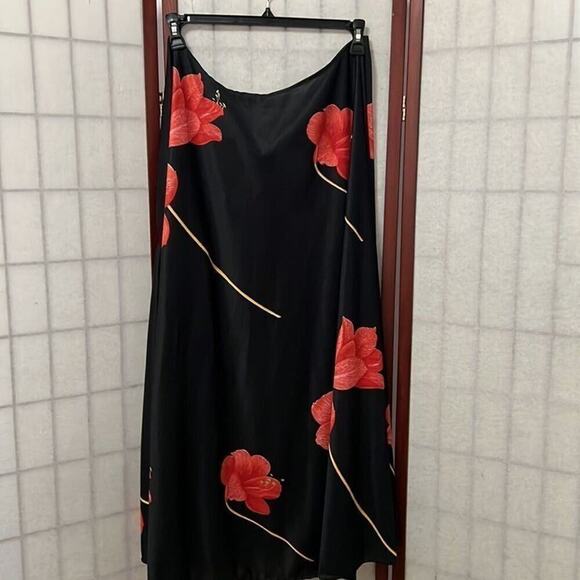 SWIMSUIT FLORAL COVERUP‎ NO SIZE TAG - Picture 2 of 3